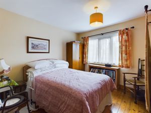 Bedroom- click for photo gallery